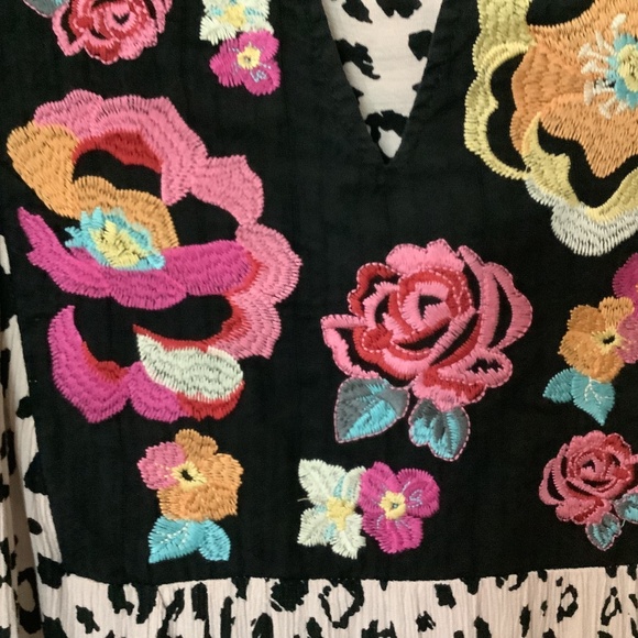 Savanna Jane Embroidered Top L - Picture 4 of 9